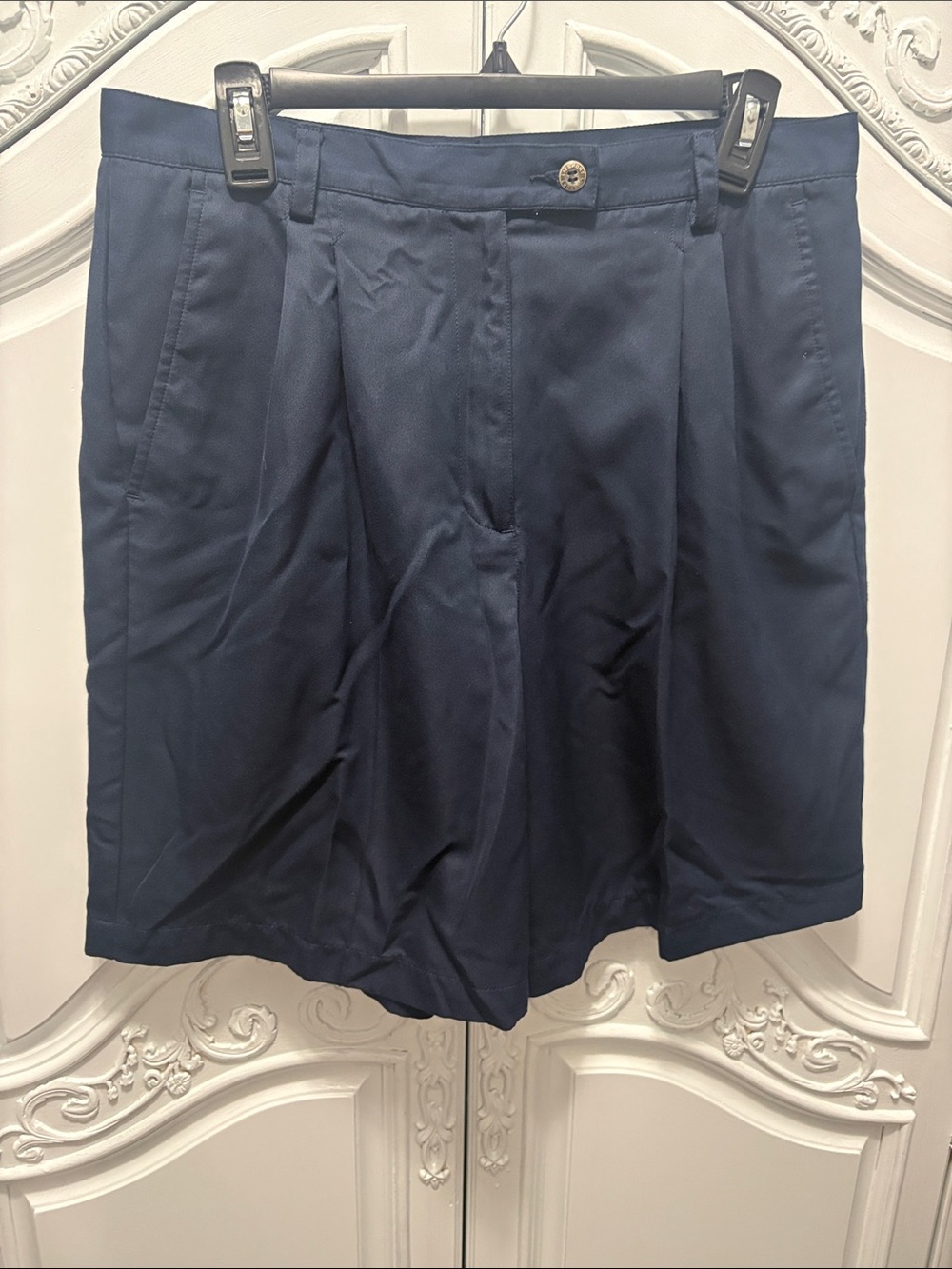 Liz Claiborne Navy Shorts - size 14